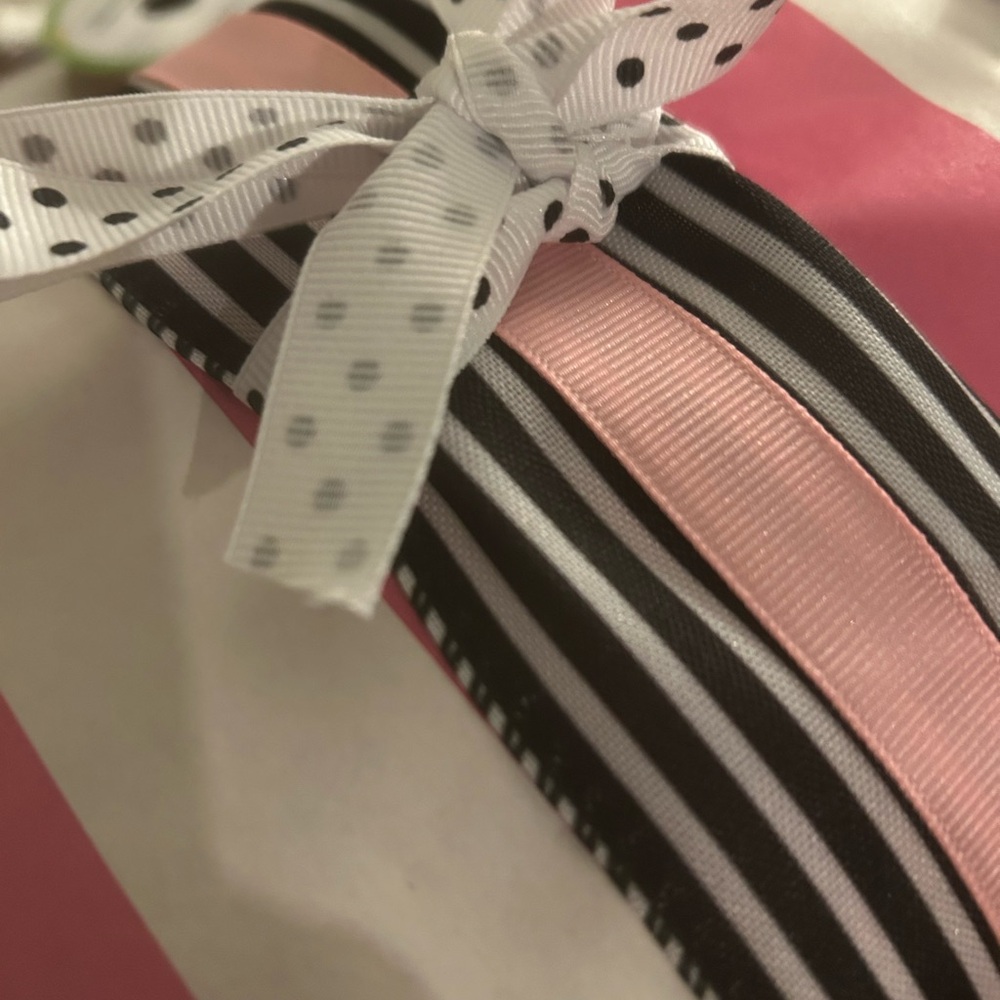Gift wrap - Picture 4 of 12
